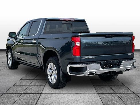 Used 2021 Chevrolet Silverado 1500 LTZ w/ Technology Package AWD/4WD image 10
