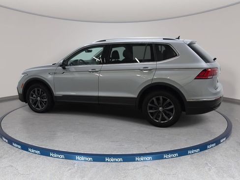 Used 2022 Volkswagen Tiguan SE AWD/4WD image 8