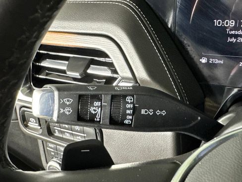 Certified 2025 GMC Yukon Denali AWD/4WD image 18