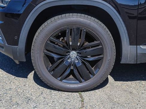 Used 2018 Volkswagen Atlas SEL Premium AWD/4WD image 11