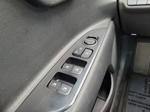 Used 2022 Kia Rio S image 13