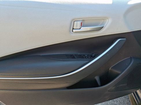 Used 2020 Toyota Corolla SE FWD image 14