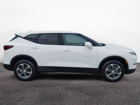 Used 2025 Chevrolet Blazer LT AWD/4WD image 9