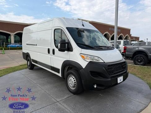 Used 2025 RAM ProMaster 3500 w/ Convenience Group FWD image 1