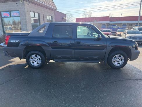 Used 2004 Chevrolet Avalanche Z71 w/ Preferred Equipment Group image 6