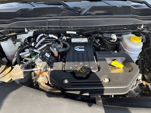 Used 2026 RAM 3500 Tradesman w/ Safety Group AWD/4WD image 32
