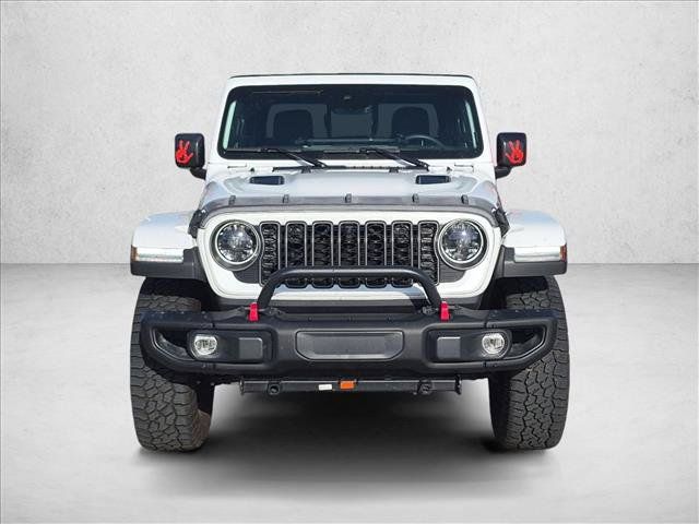 Used 2025 Jeep Gladiator Rubicon AWD/4WD image 2