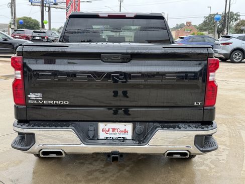 Used 2024 Chevrolet Silverado 1500 LT w/ Z71 Off-Road Package AWD/4WD image 9