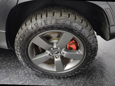 Used 2023 Land Rover Defender 110 X AWD/4WD image 8
