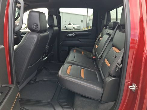 Used 2023 GMC Sierra 1500 AT4 w/ AT4 Premium Package AWD/4WD image 10