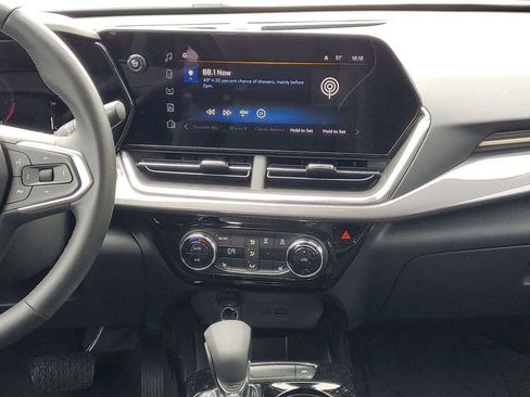 Used 2026 Chevrolet Trax ACTIV w/ Driver Confidence Package FWD image 24