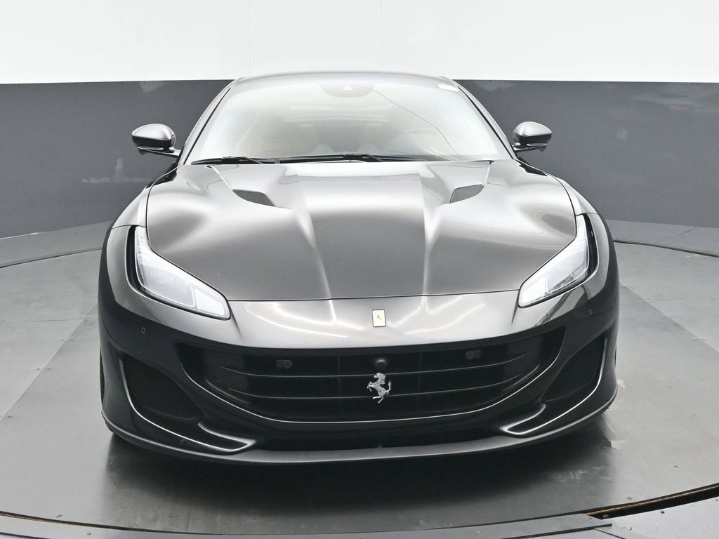 Used 2020 Ferrari Portofino RWD image 8