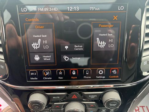 Used 2020 Jeep Grand Cherokee Limited AWD/4WD image 22