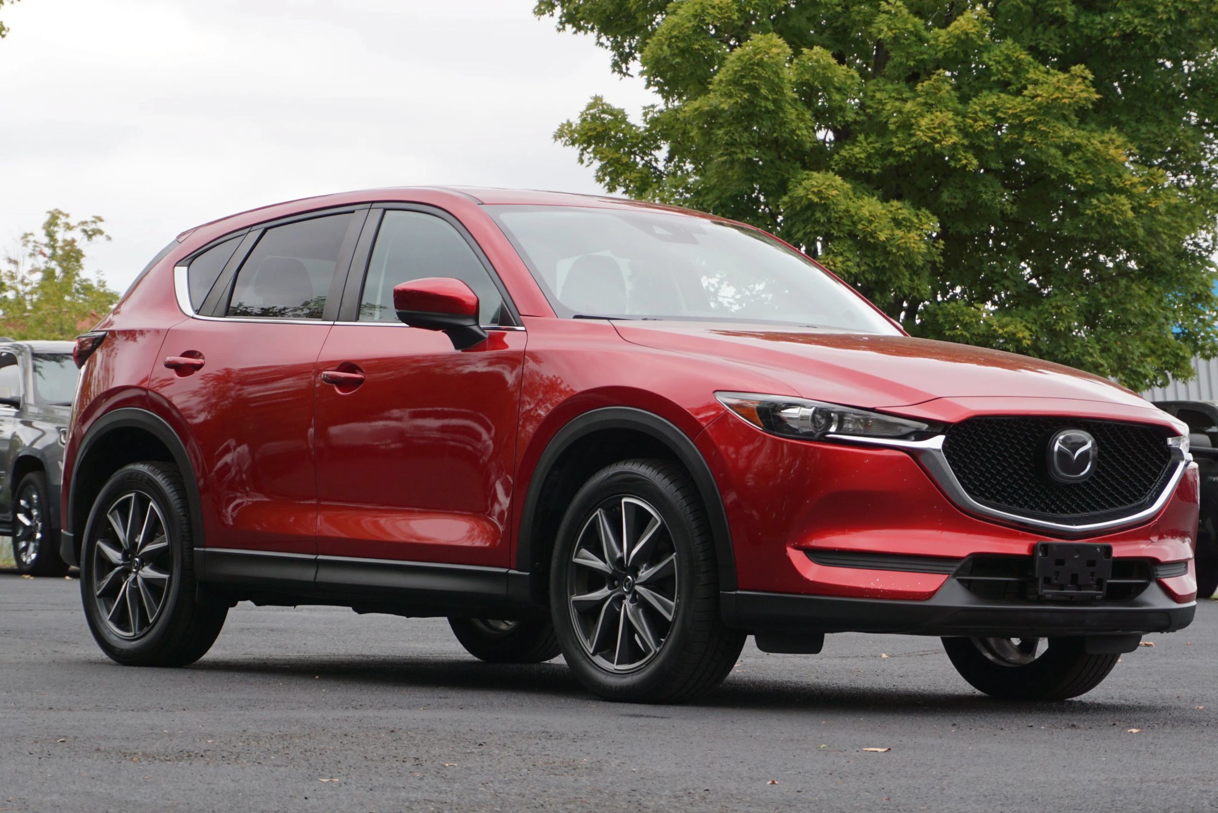 Used 2018 MAZDA CX-5 Touring w/ Preferred Equipment Package AWD/4WD image 3