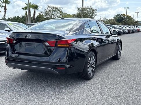 Used 2026 Nissan Altima 2.5 SV FWD image 4