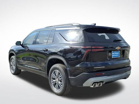 New 2026 Chevrolet Traverse LT w/ Driver Confidence Package FWD image 5
