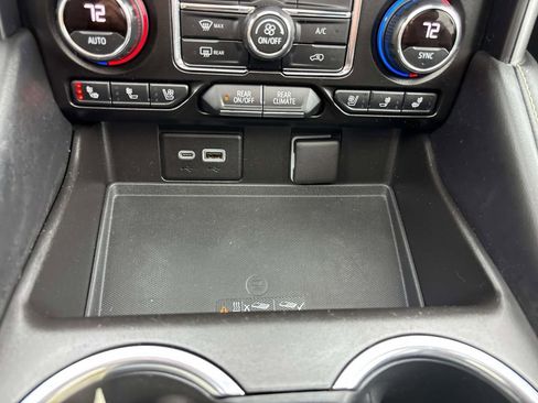 Used 2021 Chevrolet Tahoe Premier w/ Premium Package image 35