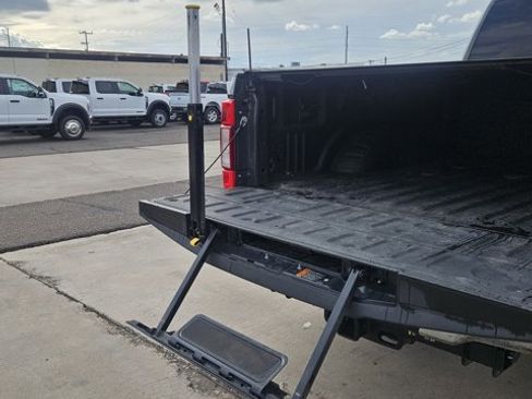 Used 2021 Ford F250 Lariat w/ Lariat Ultimate Package image 10