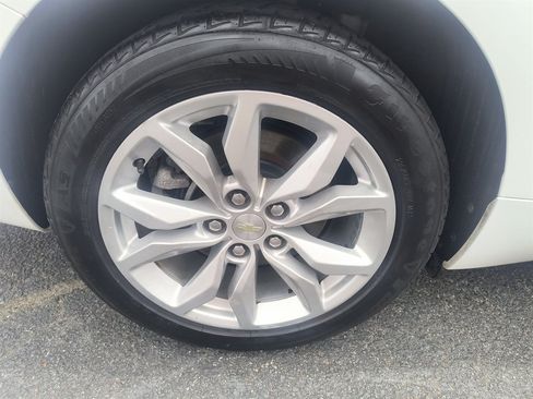 Used 2016 Chevrolet Impala LT FWD image 10