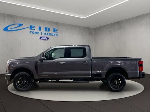 New 2026 Ford F250 Lariat w/ Black Appearance Package AWD/4WD image 4
