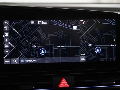 Used 2022 Hyundai Elantra N image 11