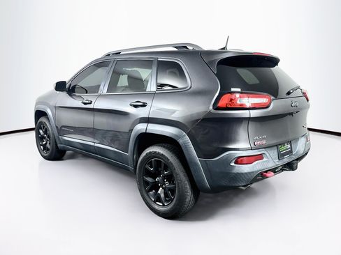 Used 2016 Jeep Cherokee Trailhawk w/ Cold Weather Group AWD/4WD image 5
