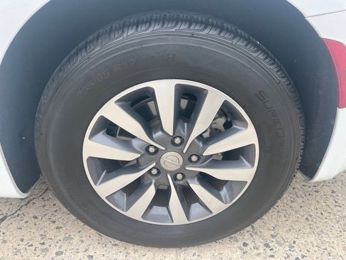 Used 2020 Chrysler Pacifica Touring-L Plus w/ Advanced Safetytec Group image 10