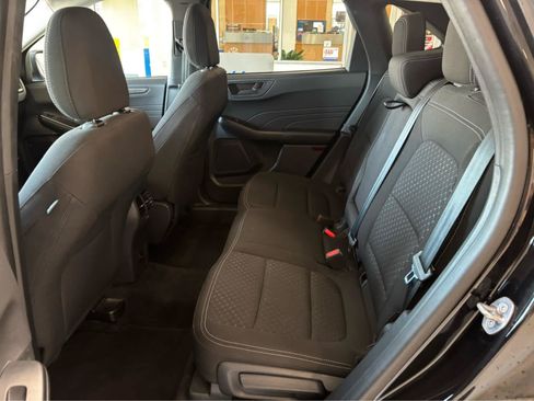 Certified 2024 Ford Escape Active AWD/4WD image 30