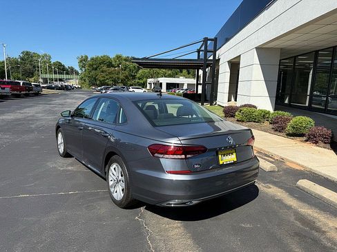 Used 2021 Volkswagen Passat 2.0T S FWD image 3