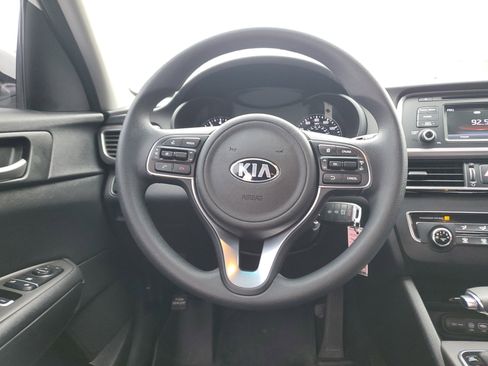 Used 2016 Kia Optima LX image 8