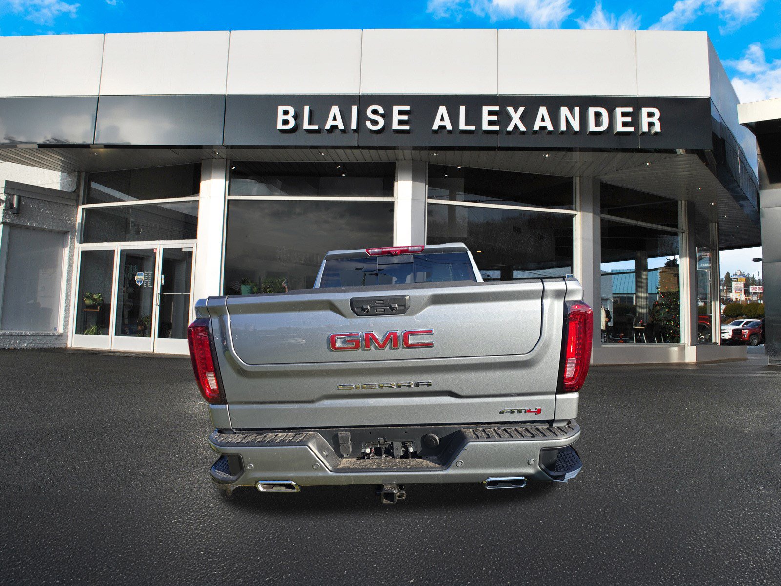 New 2026 GMC Sierra 1500 AT4 w/ AT4 Premium Package AWD/4WD image 4