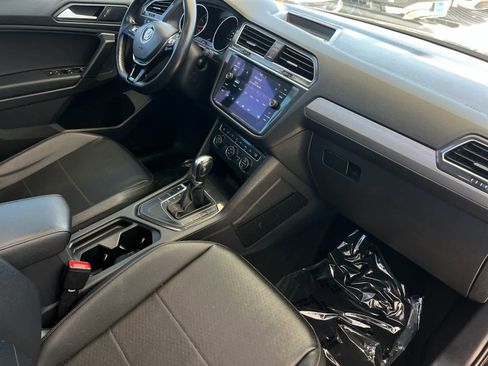 Used 2019 Volkswagen Tiguan SE FWD image 17