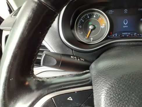 Used 2020 Jeep Cherokee Limited AWD/4WD image 26