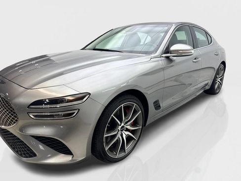 Used 2025 Genesis G70 2.5T RWD image 11