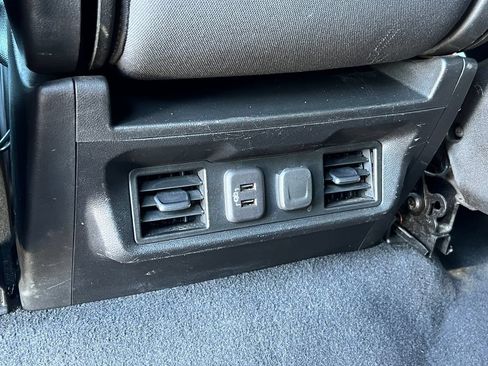 Used 2022 Chevrolet Silverado 1500 LT AWD/4WD image 14