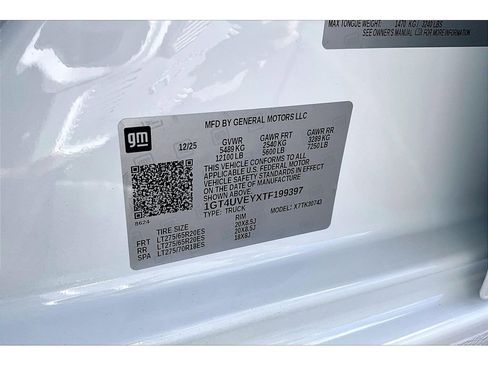 New 2026 GMC Sierra 3500 AT4 w/ AT4 Premium Plus Package image 8