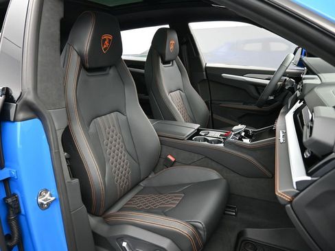 Used 2025 Lamborghini Urus SE AWD/4WD image 30