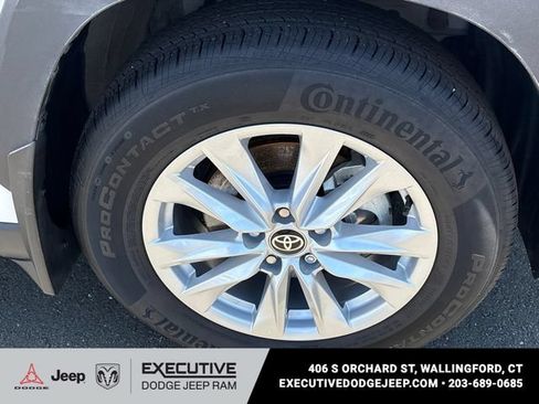 Used 2026 Toyota Corolla Cross LE w/ Cold Weather Package AWD/4WD image 7