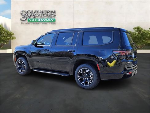 New 2025 Jeep Wagoneer Series II image 3