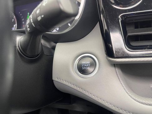 Used 2021 Toyota Highlander Platinum image 34