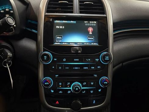 Used 2015 Chevrolet Malibu LTZ FWD image 32