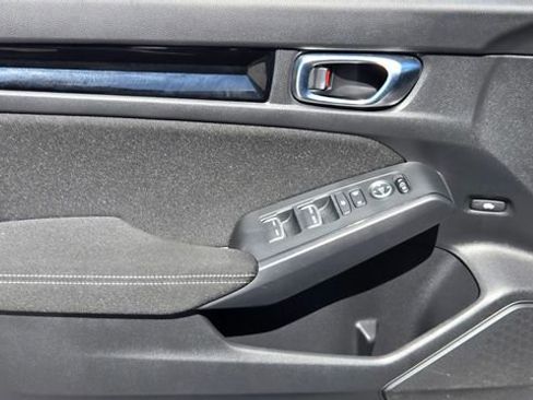 Used 2022 Honda Civic EX image 15