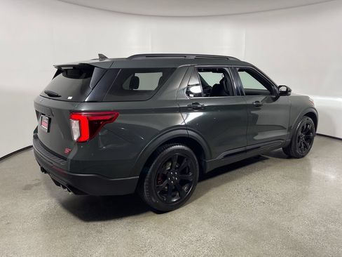Used 2023 Ford Explorer ST w/ Equipment Group 401A RWD image 3