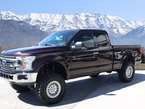 Used 2018 Ford F150 XLT w/ Equipment Group 302A Luxury RWD image 2