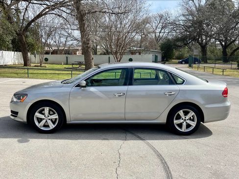 Used 2013 Volkswagen Passat TDI SE image 7