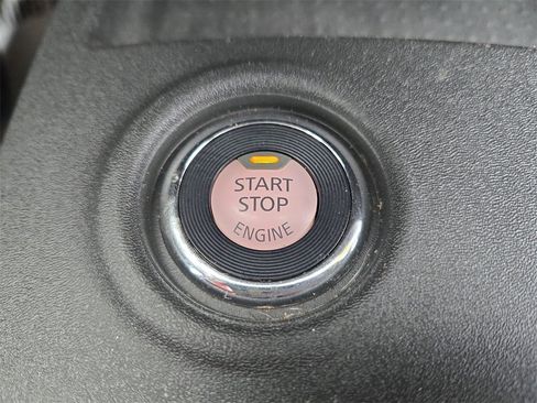 Used 2021 Nissan Frontier PRO-4X w/ Pro-4x Utility Package image 24