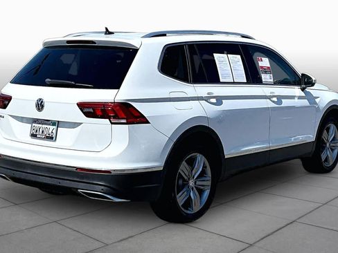 Used 2021 Volkswagen Tiguan SEL FWD image 12