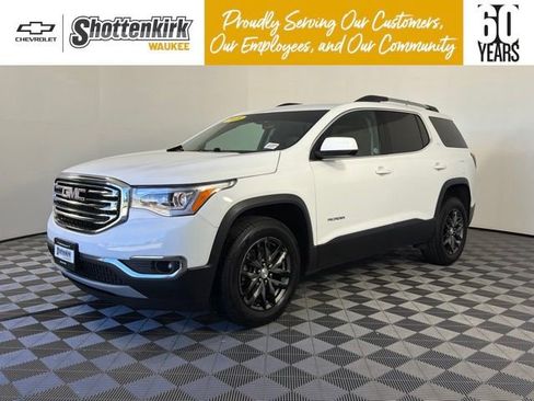 Used 2019 GMC Acadia SLT AWD/4WD image 1