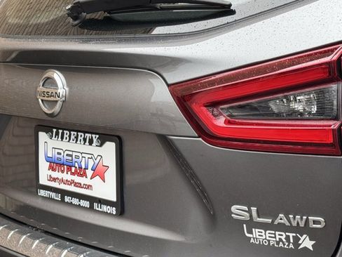 Used 2022 Nissan Rogue Sport SL w/ Premium Package image 16