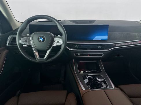Used 2026 BMW X7 xDrive40i AWD/4WD image 30
